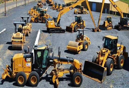 EQUIPO Y MAQUINARIA DE CONSTRUCCIÓN